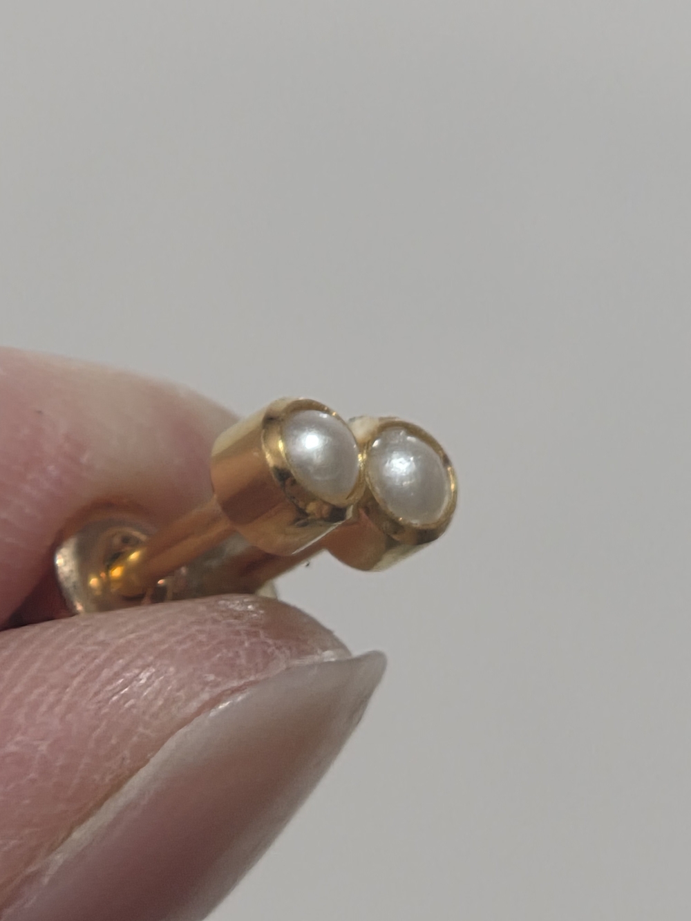 Gold Pearl Stud Earrings - Classic Women's Jewelry